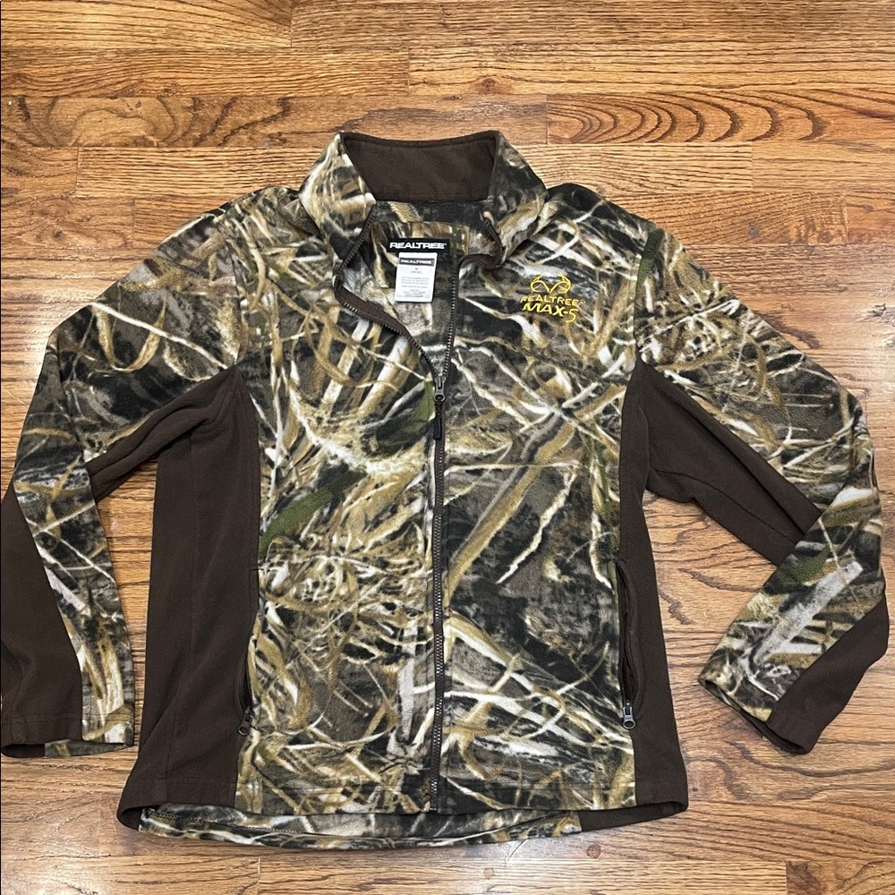 Realtree Brown and Green Camo men’s size medium 38–40
